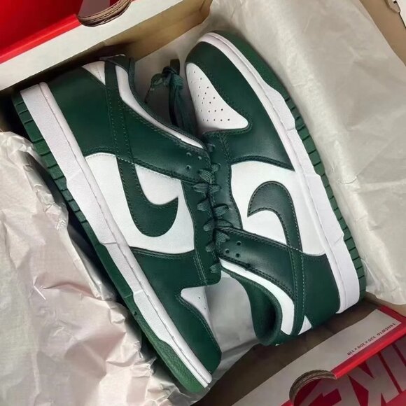 Nike Dunk Low "Team Green" - Michigan Green and White "DD1391-101" - Picture 3 of 11